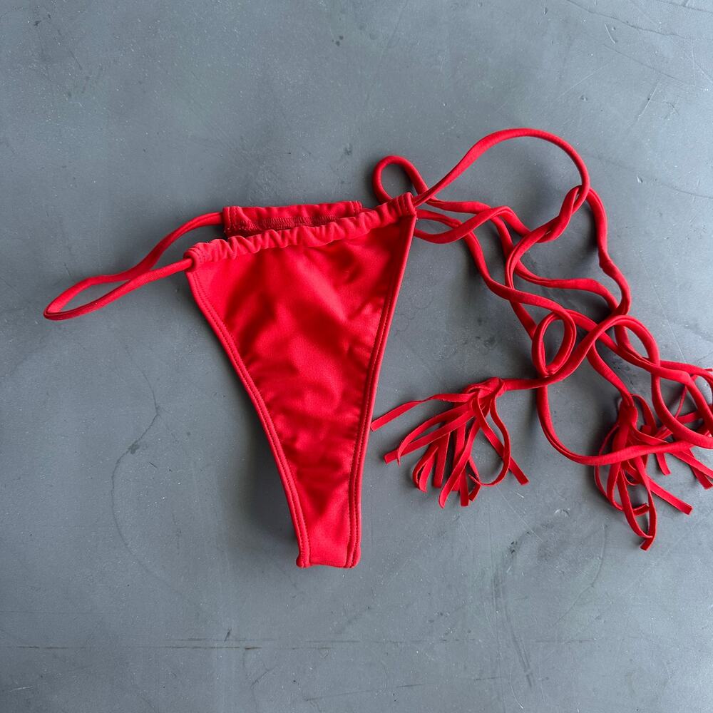 Minimale Animale Red String Bikini Bottoms Tie Sides - Rare